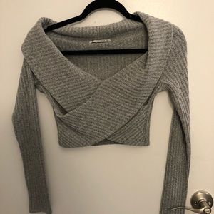 Aritizia Cropped Off the shoulder sweater size S